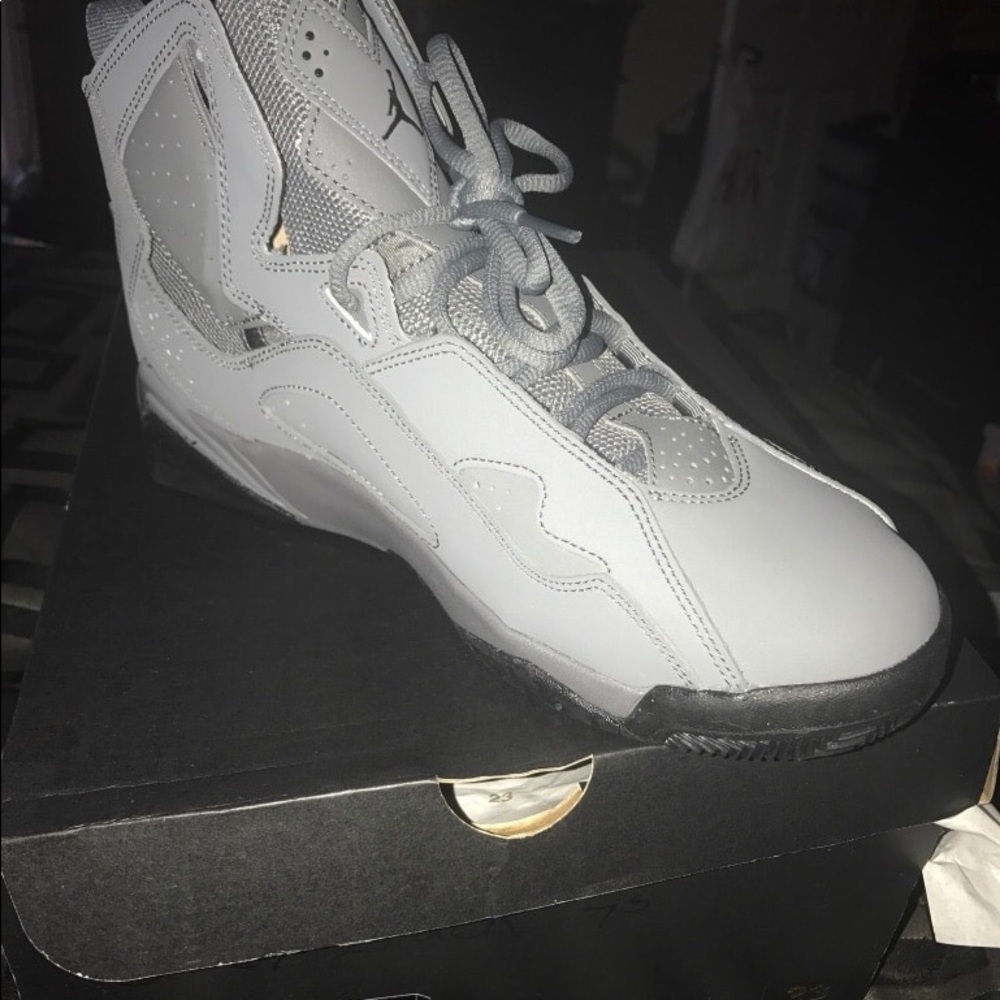 Men’s Jordan True Flights